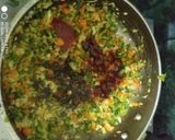 A picture of step 2 of Manchow soup.