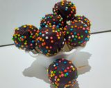 कलरफुल केक पॉप्स (colourful cake pops recipe in hindi) रेसिपी चरण 4 फोटो