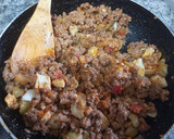 Foto del paso 1 de la receta: Empanadas uruguayas de carne