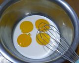 Foto langkah ke 1 dari resep Souffle Pancake.