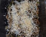 Foto del paso 2 de la receta: Ensalada tibia de lechugas con piñones y semillas de lino dorado