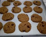 Foto langkah ke 6 dari resep Chocolate Chips Cookies.