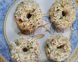 A picture of step 5 of Maggi Donut.