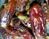 A picture of step 1 of Dates Fudge.