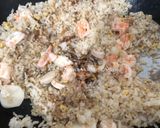 Foto langkah ke 3 dari resep Nasi Goreng Seafood.