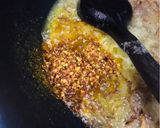 A picture of step 3 of Chicken 🐔 seekh kabab curry.