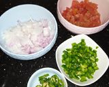 A picture of step 2 of Capsicum Chicken Karahi.