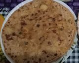 A picture of step 6 of Aloo ke parate with raita& salad.