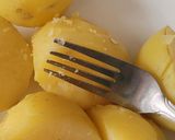 Foto langkah ke 1 dari resep Bola kentang telur puyuh.