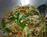 Foto langkah ke 4 dari resep 96. Oseng Cambah Teri Telur Asin.