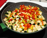 Foto del paso 1 de la receta: Trucha asalmonada con pisto