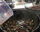 Foto del paso 9 de la receta: Champiñones al ajo y vino blanco