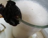 A picture of step 2 of Dates Milkshake.