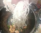 A picture of step 3 of Chicken 🐔 Chowmein🍜.