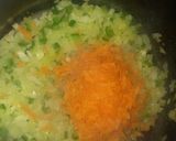 Foto del paso 2 de la receta: Guiso exprés de arroz y lentejas