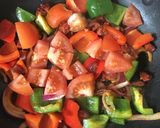 A picture of step 4 of Chorizo, Pepper and Walnut Salad.