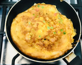 Foto del paso 5 de la receta: Omelette de Verduras, Queso, Jamón y Vienesas