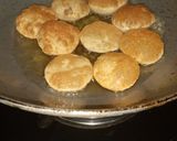 डालगोना स्टाइल पानी पूरी (Dalgona Style Pani Puri Recipe in Hind रेसिपी चरण 9 फोटो