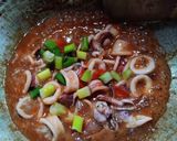 Foto langkah ke 3 dari resep Cumi Saos Asam Manis.