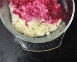 A picture of step 2 of Sooji Dhokla with icing.