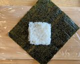 Foto del paso 5 de la receta: Sandwichi de onigiri, Onigirazu(キンパおにぎらず) / Comida japonesa