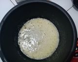 Foto langkah ke 1 dari resep Putu Ayu Kukus Loyang No Mixer.