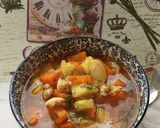 Krumpligulyásleves,csirkemellfiléből,zöldségekkel 🥣🥣🥣🥣 recept fázis 4 fotója