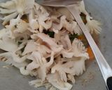 Foto langkah ke 3 dari resep Tumis jamur tiram, buncis, wortel.
