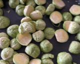 A picture of step 1 of Roasted Brussels sprouts.