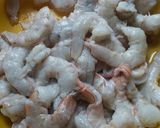 Foto langkah ke 1 dari resep Tumis udang pedes manis.