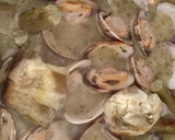 Foto del paso 9 de la receta: Alcachofas a la Plancha con Almejas en Salsa Verde