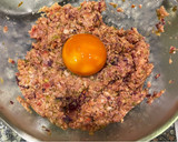 Foto del paso 3 de la receta: Tartar de fuet con arándanos