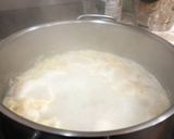 Édesanyám tejfölös nokedlije recept fázis 4 fotója