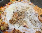 A picture of step 4 of Mel’s Pansit Bihon.