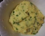 A picture of step 4 of Hot and spicy potato balls.