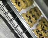 A picture of step 21 of Chocolate chips cookies.