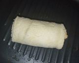 A picture of step 6 of Pinwheel cheese sandwich.