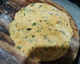 A picture of step 2 of Methi Paratha.