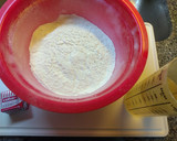 Foto del paso 1 de la receta: Pan casero, súper esponjoso y fácil de hacer. Sin masa madre