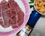 香煎香蒜胡椒牛排的食譜步驟3照片