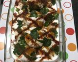 A picture of step 5 of Dahi Bhalla.