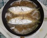 Foto langkah ke 4 dari resep Ikan goreng anti muncrat.