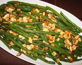 A picture of step 3 of String beans almondine.