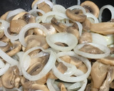 Foto del paso 3 de la receta: Filetes de dorada con champiñones