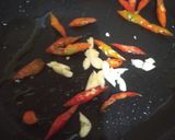 Foto langkah ke 2 dari resep Telur Ceplok 3 Saus.