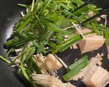A picture of step 2 of Stir fried eggs and Chinese chives.