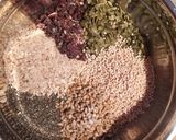 Foto del paso 1 de la receta: Barritas de avena y quinoa inflada