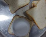A picture of step 3 of Bread golden coin breakfast.