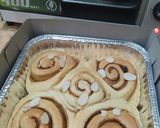 Foto langkah ke 5 dari resep Classic cinnamon rolls.