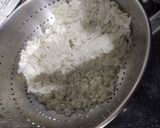 A picture of step 5 of Indori poha.